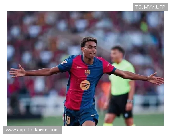 巴萨训练场举办“传球马拉松”，球员完成高强度连续传球