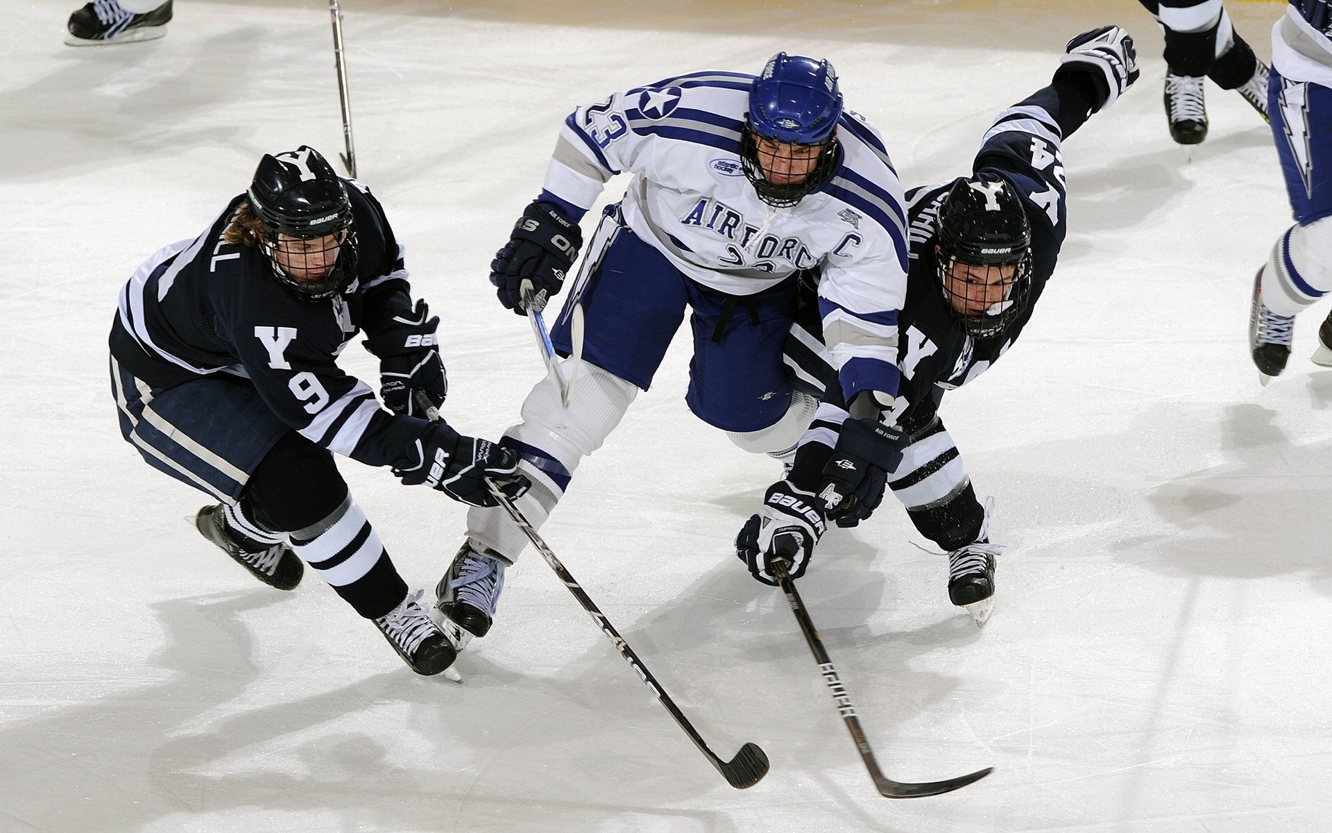 冬季滑雪运动装备升级,滑雪装备选择