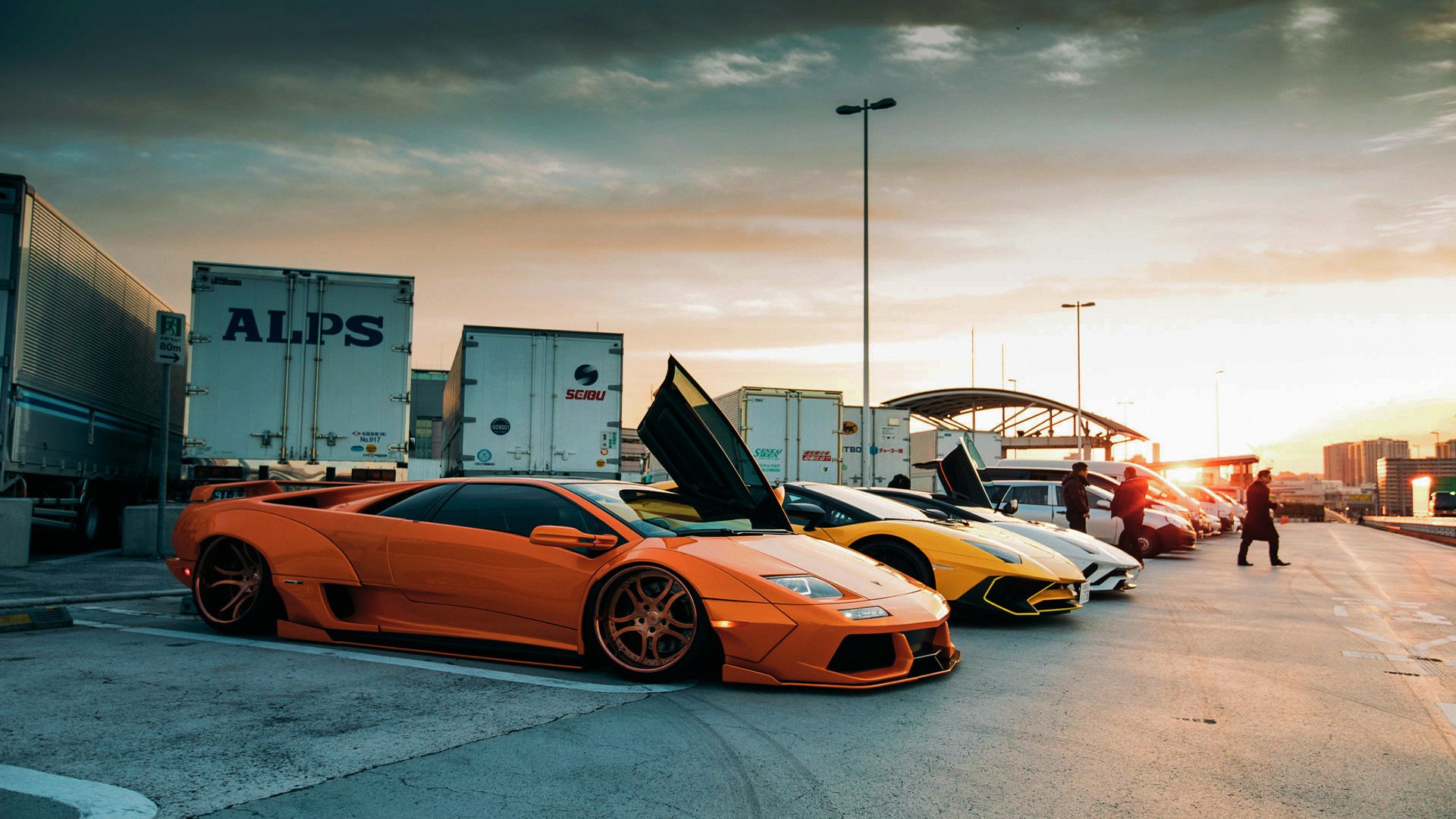 开云体育官网下载-库里支持小球员参赛鼓励敢打敢拼，库里鼓励队友