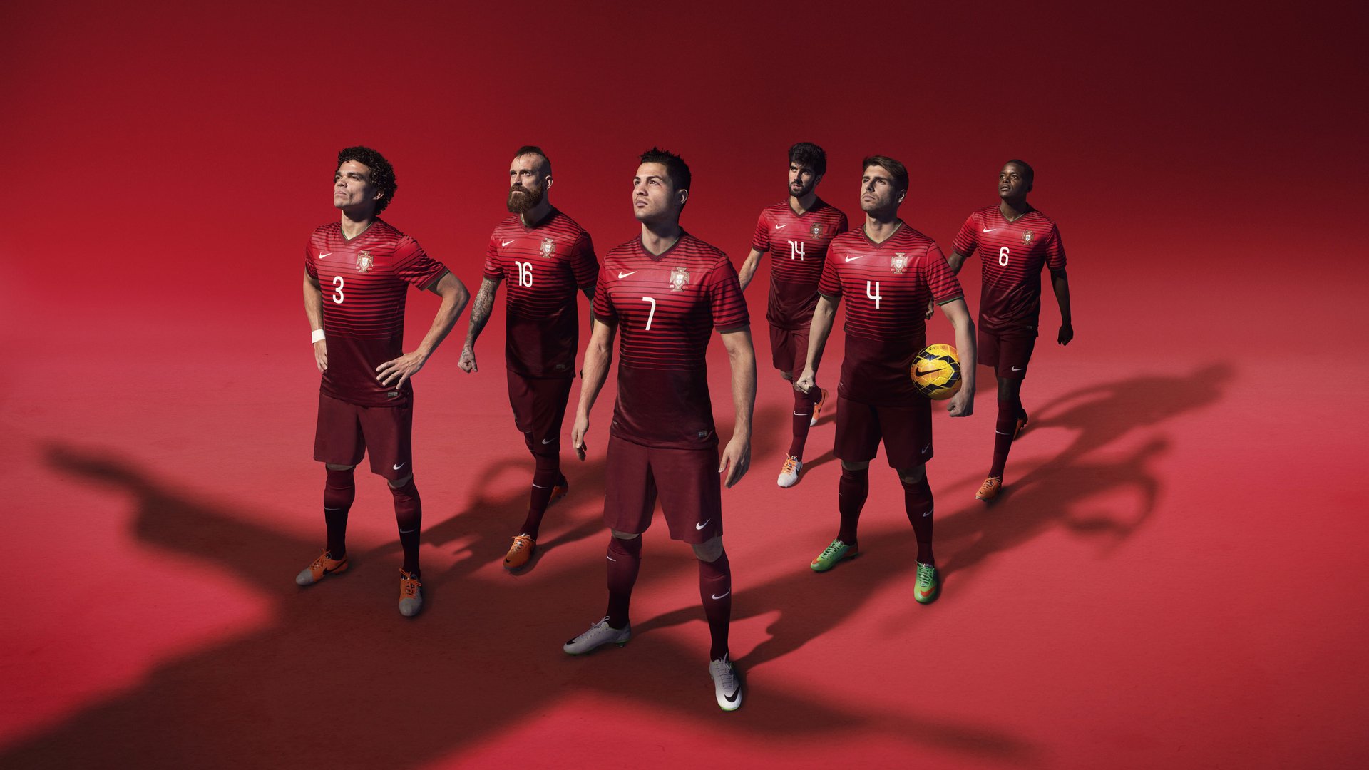 太贪了！中超12场7球神锋走红，受多支强队追捧，月薪56万还嫌少，中超足球